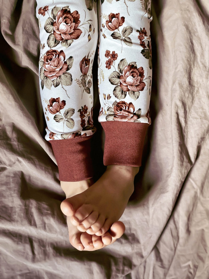 VINTAGE ROSE